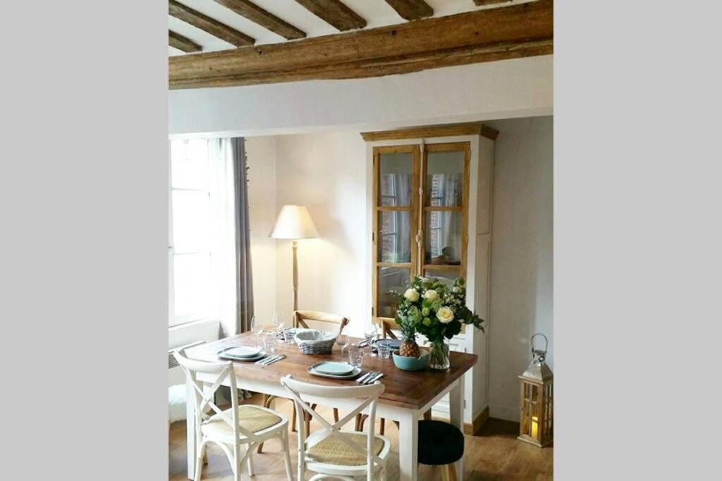 Une Pause Chez Julien, Appartement Lumineux Et Idealement Situe! 옹플뢰르 외부 사진
